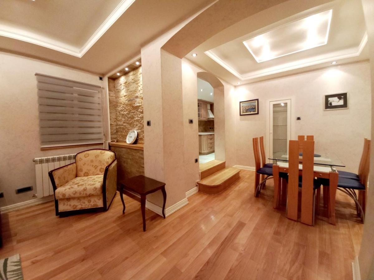 Alex Lux Daire Belgrad Dış mekan fotoğraf